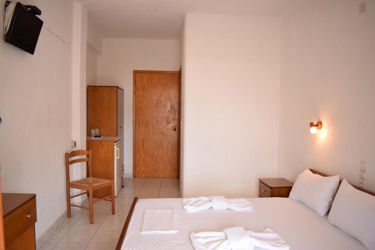 Nikis Rooms Kalamakia エクステリア 写真