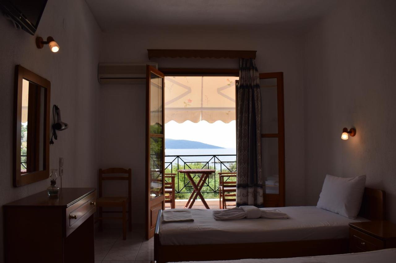 Nikis Rooms Kalamakia エクステリア 写真
