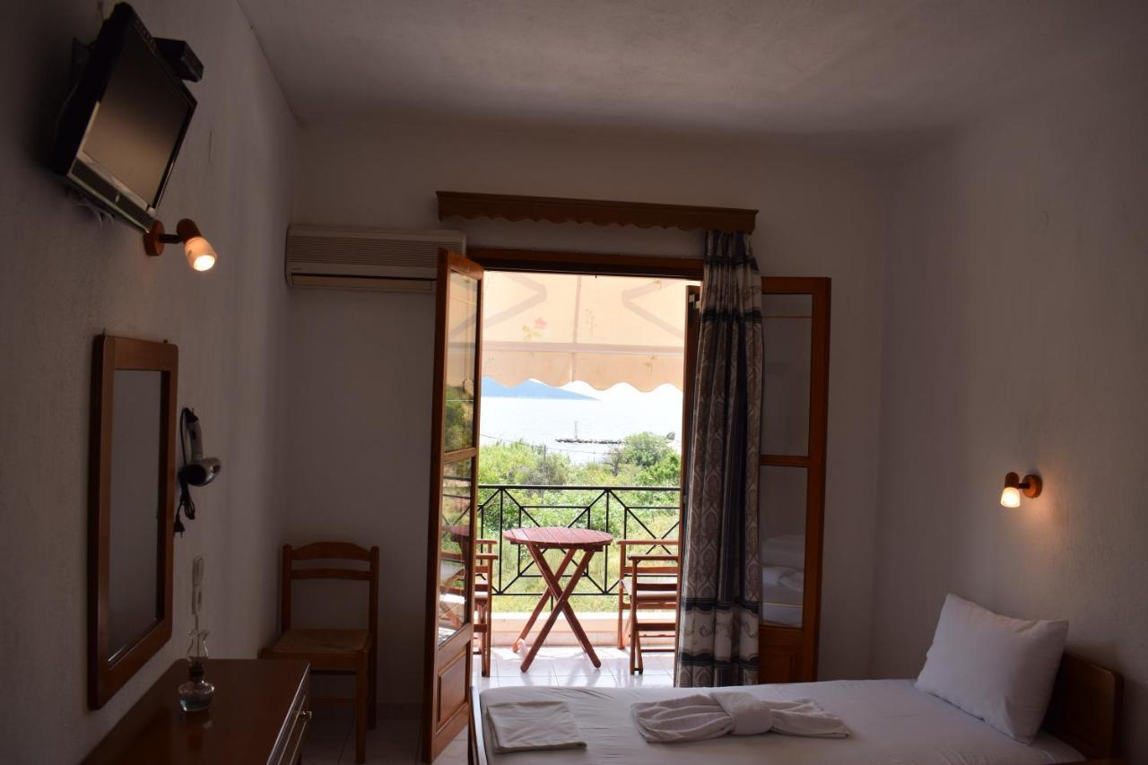 Nikis Rooms Kalamakia エクステリア 写真